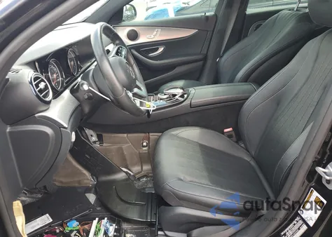 2020 Mercedes-Benz E 350 из США, поврежденный, VIN W1KZF8DB5LA829408